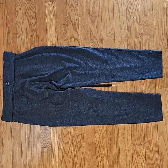 Beyond Yoga Lightweight Sweggings - Picture 10 of 10